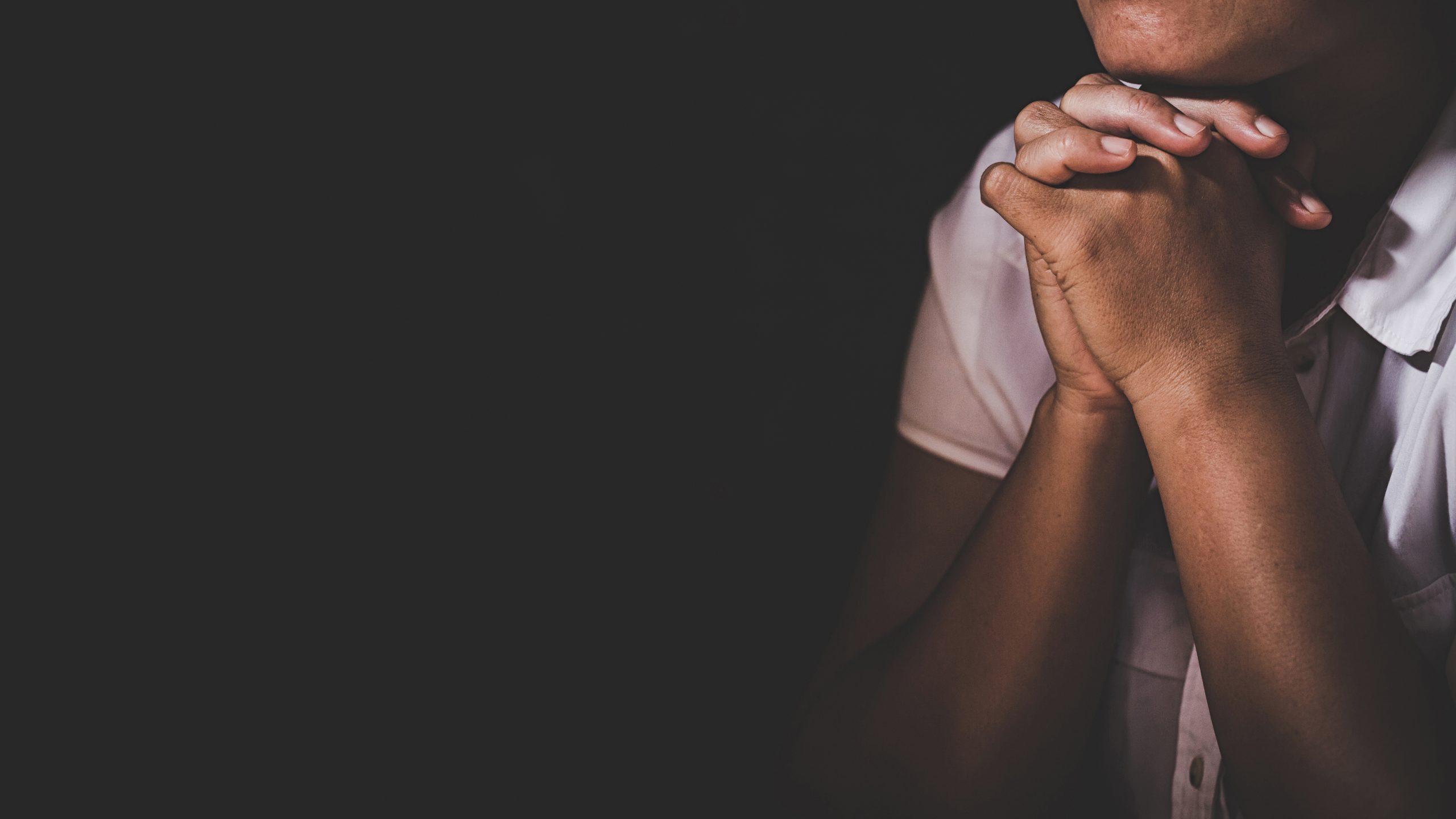 christian life crisis prayer to god. woman pray for god blessing